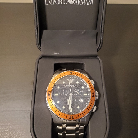 Emporio Armani Watch - Picture 2 of 5